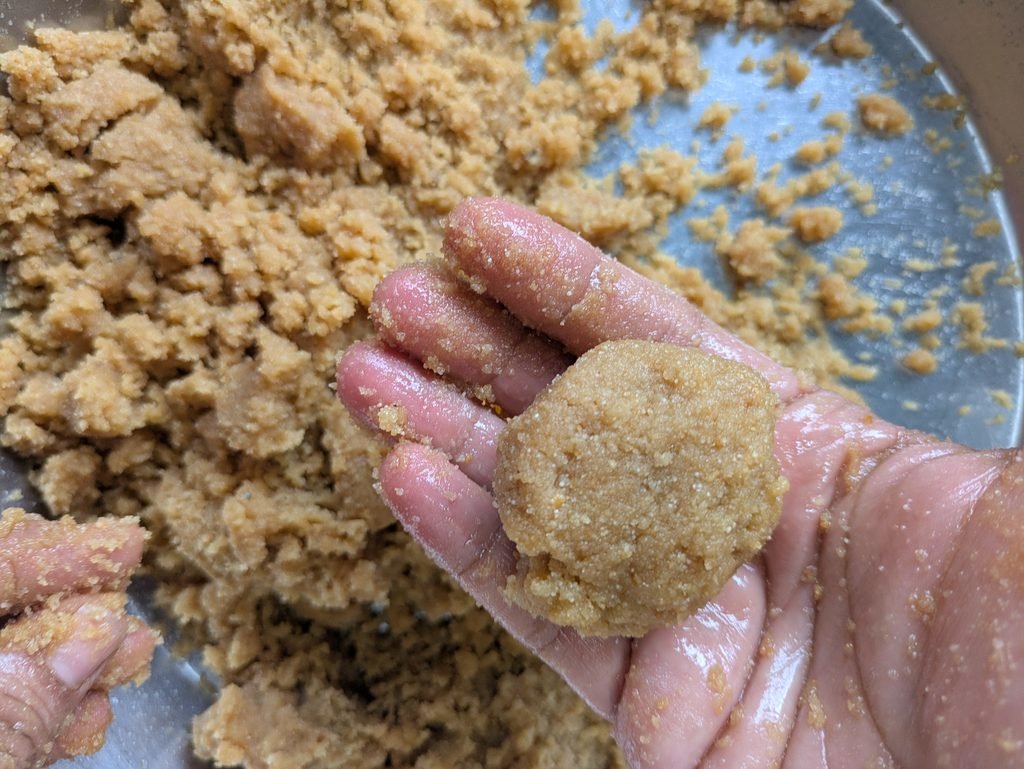 Authentic Churma Ladoo Recipe (Traditional Gujarati/Marwadi Style) 1000239602